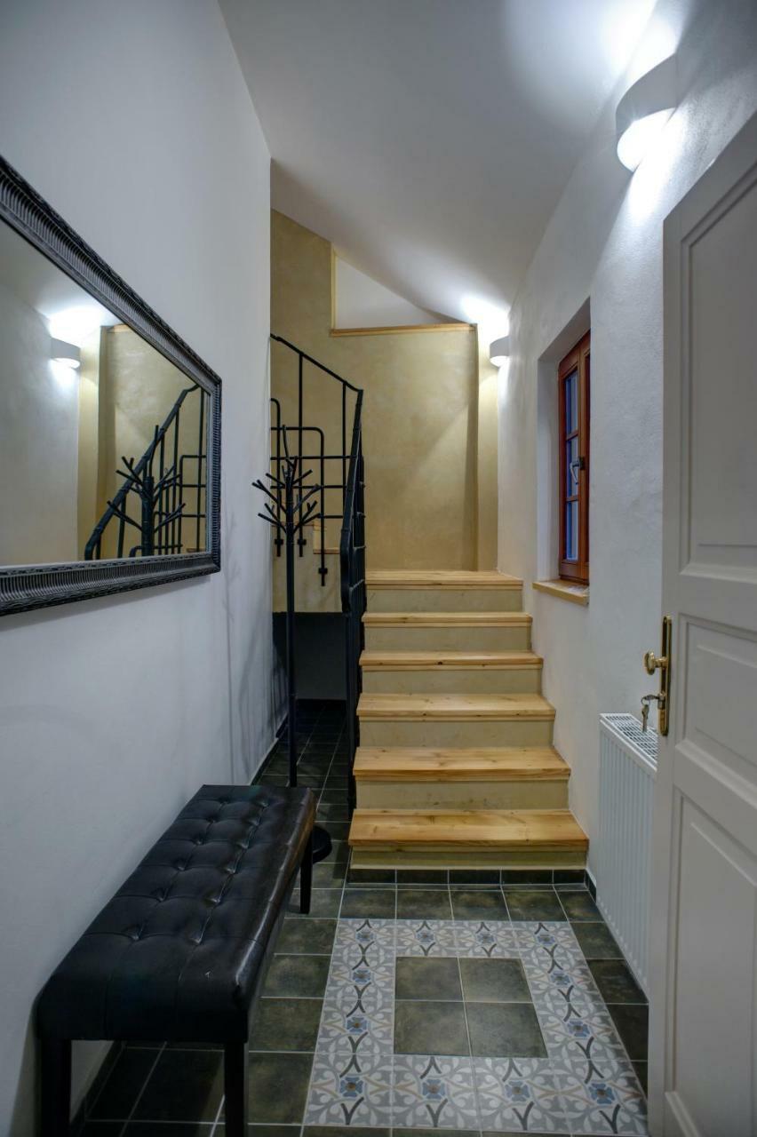 Kristanka - Kouzelne Apartmany プラハティツェ エクステリア 写真