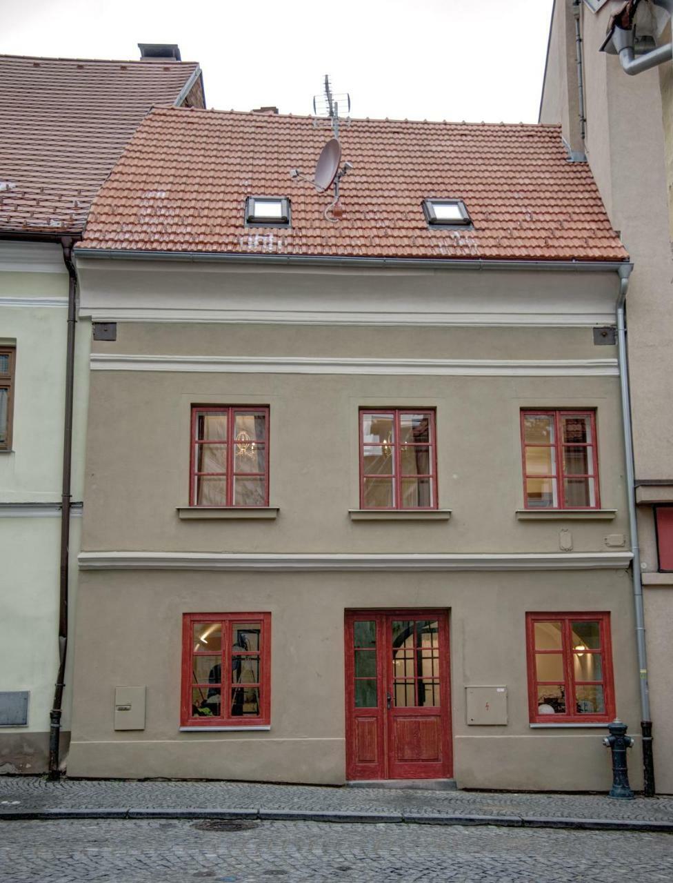 Kristanka - Kouzelne Apartmany プラハティツェ エクステリア 写真