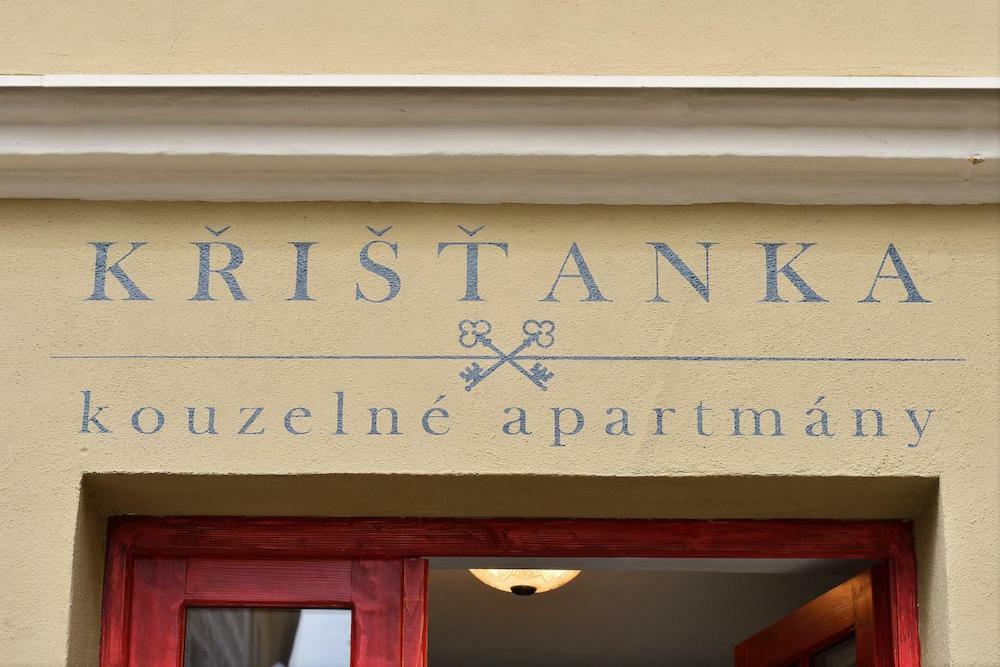 Kristanka - Kouzelne Apartmany プラハティツェ エクステリア 写真